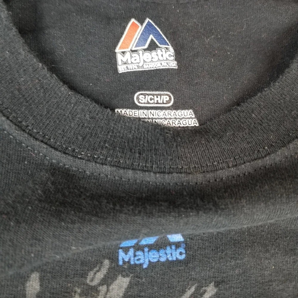 Golden State Warriors 2017 Championship Tee - Picture 2 of 5